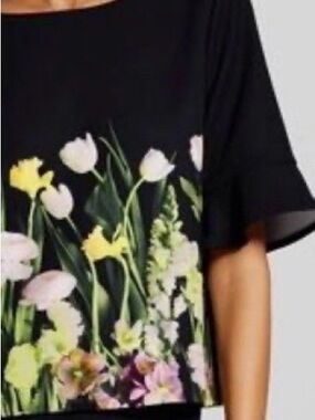 VINTAGE**Victoria Beckham for Target Black Short-Sleeve Top with Floral Print